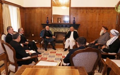 رئیس جمهور با سران سیاسی و جهادی در ارگ دیدار کرد