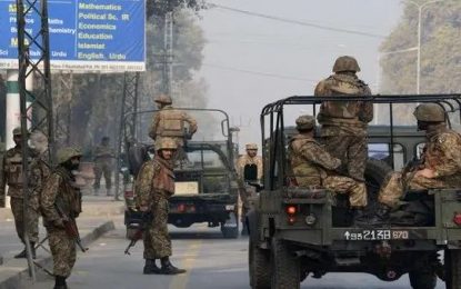 افراد مسلح ناشناس ۵ پولیس پاکستانی را کشتند