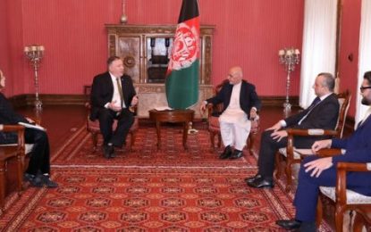 پمپئو با غنی و عبدالله در مورد صلح و وضعیت سیاسی جاری افغانستان گفت‌وگو کرد