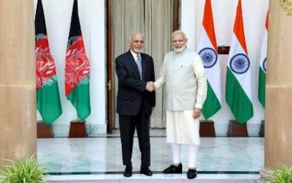 هند ۱۰۰۰ ملی‌بس‌ شهری به افغانستان کمک می‌کند