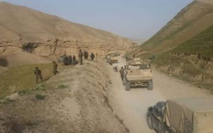 در حمله طالبان، بیش از ۳۰ سرباز ارتش در فراه جان باخته اند