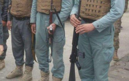 ۱۰ سرباز پولیس در فراه با طالبان یکجا شدند