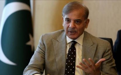 نخست وزیر پاکستان به معامله کشمیر در برابر صلح افغانستان متهم شده است