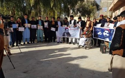 تجمع اعتراضی جوانان نیمروز در اعتراض به بازداشت منظور پشتین
